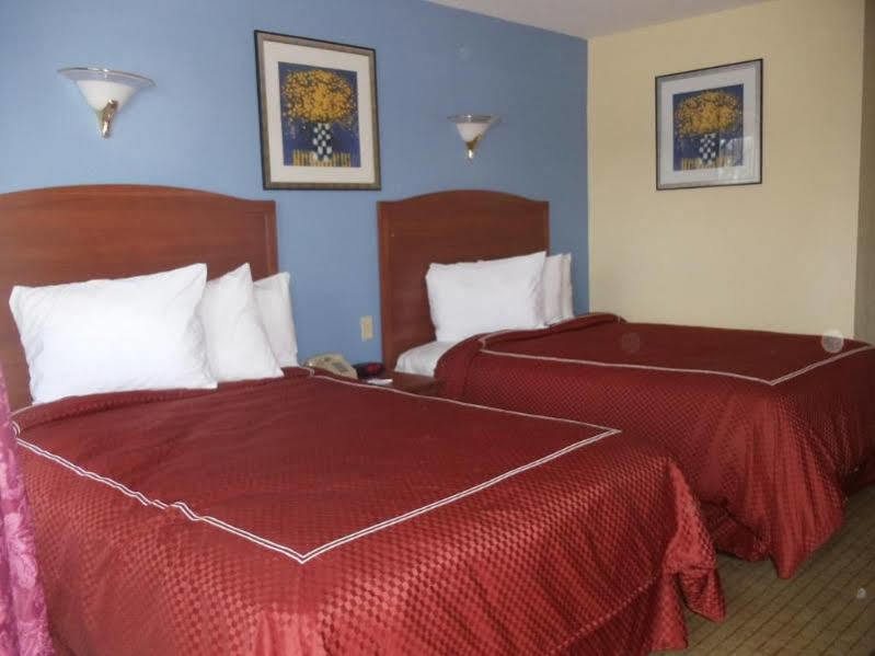 Days Inn By Wyndham Elmsford Zewnętrze zdjęcie