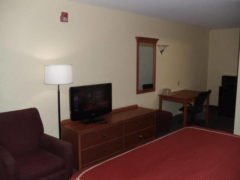 Days Inn By Wyndham Elmsford Zewnętrze zdjęcie