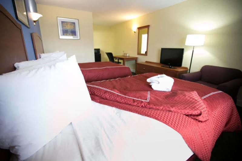 Days Inn By Wyndham Elmsford Zewnętrze zdjęcie