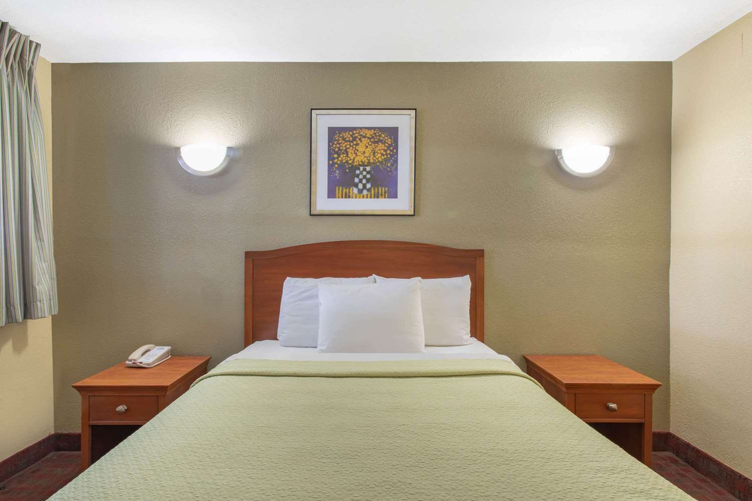 Days Inn By Wyndham Elmsford Zewnętrze zdjęcie